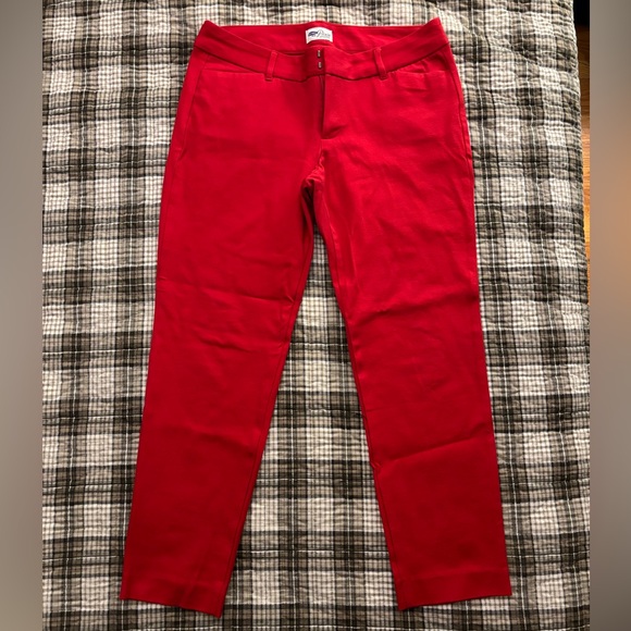 Old Navy Pants - Old Navy Women's Vibrant Red Cropped Pants